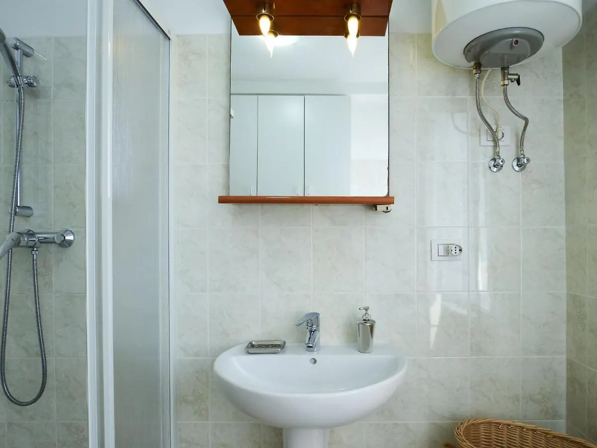 Apartment Punto Lago By Interhome Verceia